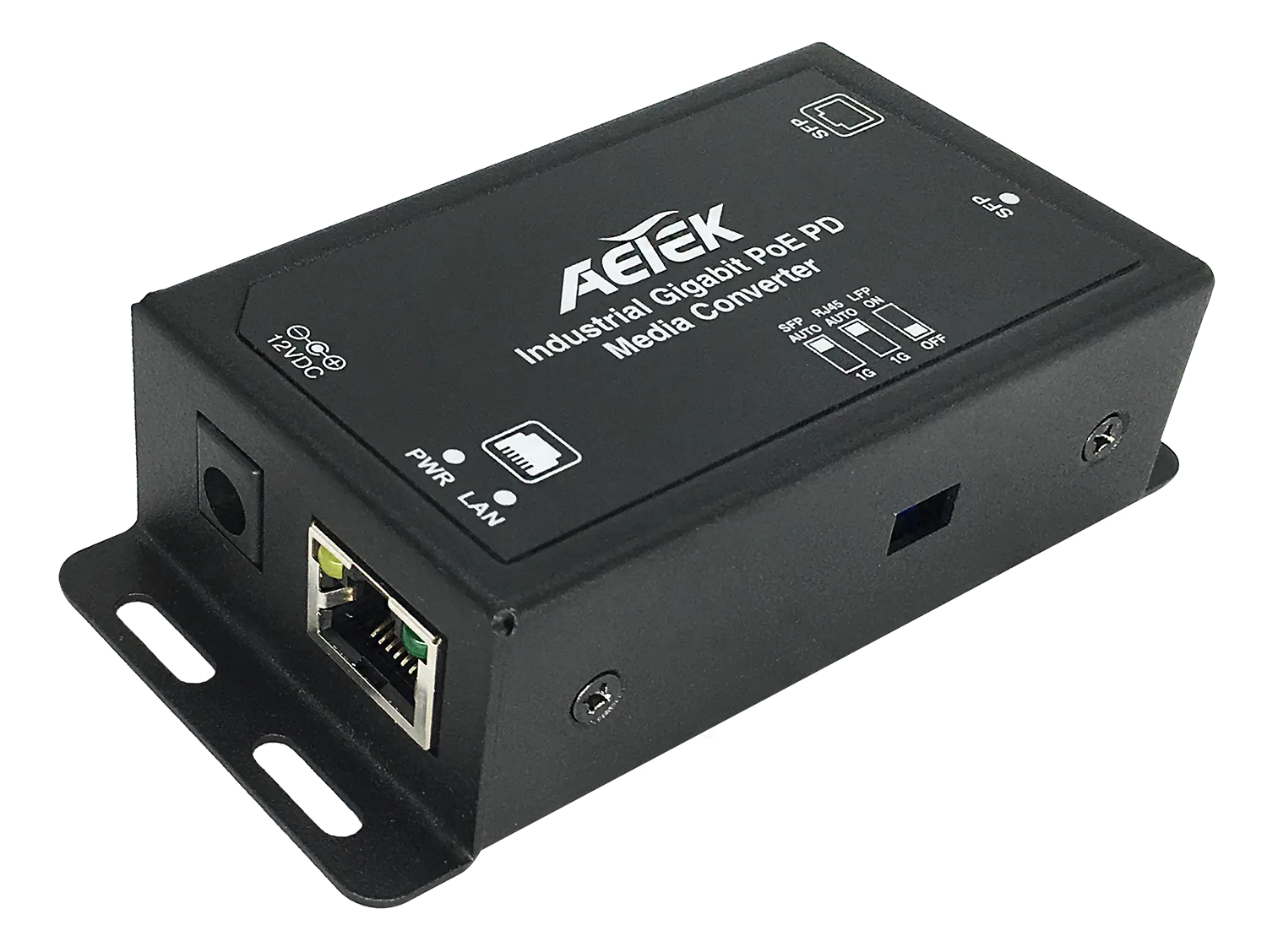 Industrial 1xPoE PD GbE + 1xGbE SFP Media Converter