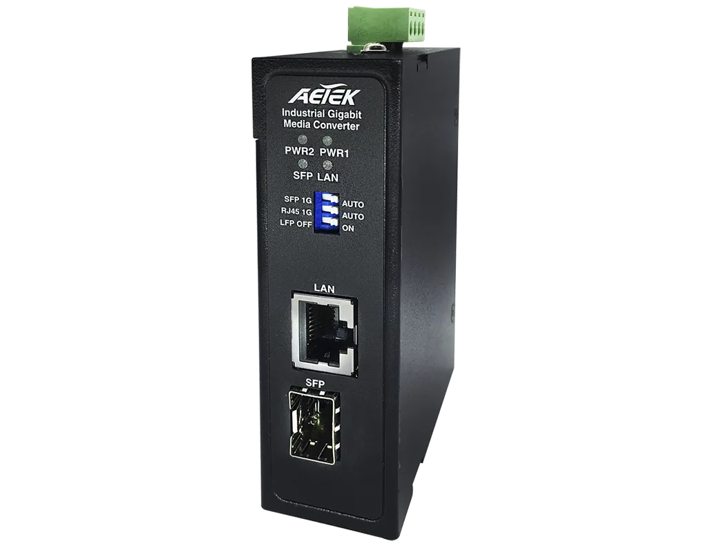 Industrial 1xGbE RJ45 + 1xGbE SFP Media Converter