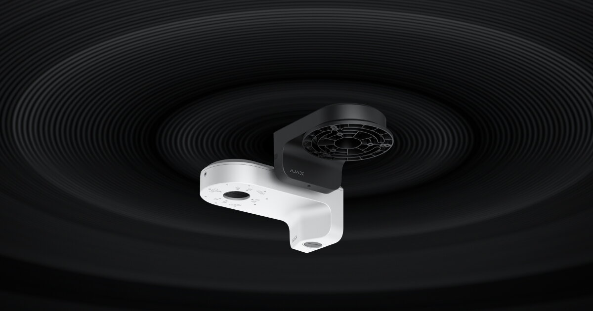 Wall bracket for CCTV with short or long arm